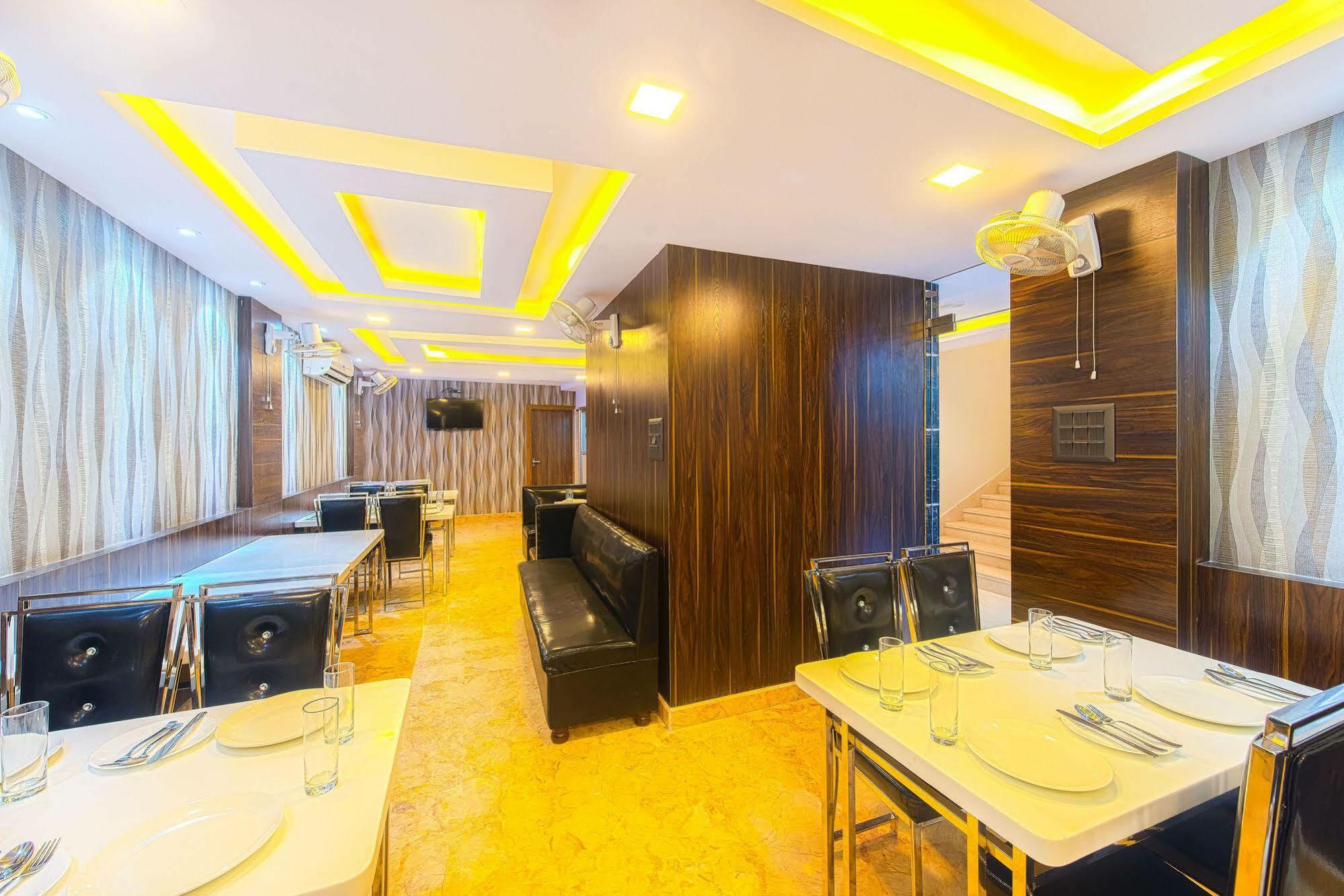 Hotel Treebo Orion Sapphire, Beck Bagan Kalkuta Zewnętrze zdjęcie