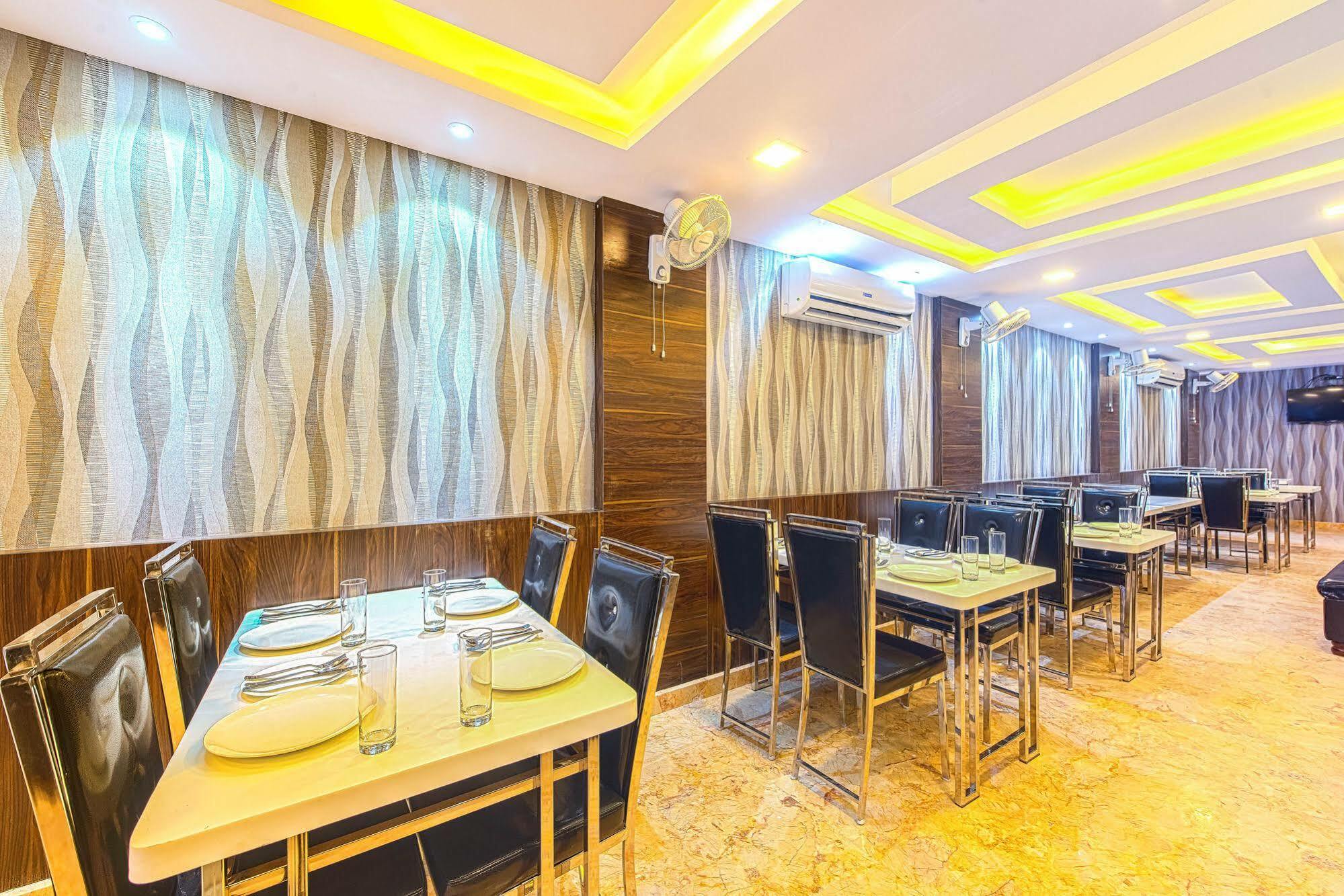Hotel Treebo Orion Sapphire, Beck Bagan Kalkuta Zewnętrze zdjęcie